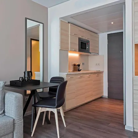 Courtyard By Marriott Oberpfaffenhofen Munich South 4* 吉尔科恩