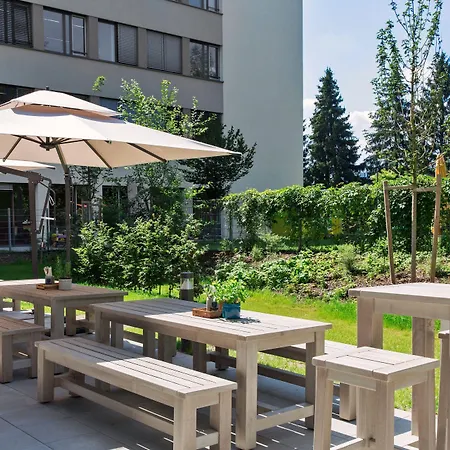 酒店 Courtyard By Marriott Oberpfaffenhofen Munich South 吉尔科恩