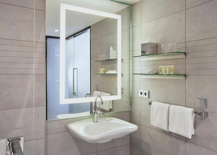 Hotel Courtyard By Marriott Oberpfaffenhofen Munich South Gilching