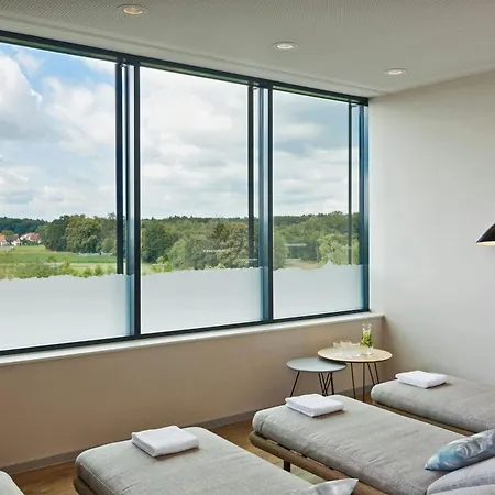 Courtyard By Marriott Oberpfaffenhofen Munich South Hotel 4*