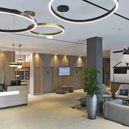 Courtyard By Marriott Oberpfaffenhofen Munich South Hotel 4*