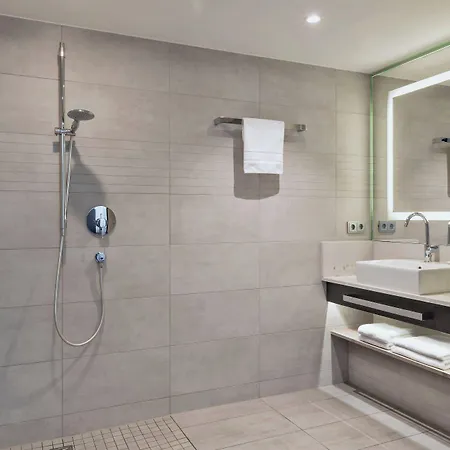 호텔 Courtyard By Marriott Oberpfaffenhofen Munich South 4*
