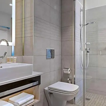Courtyard By Marriott Oberpfaffenhofen Munich South Hotel Gilching