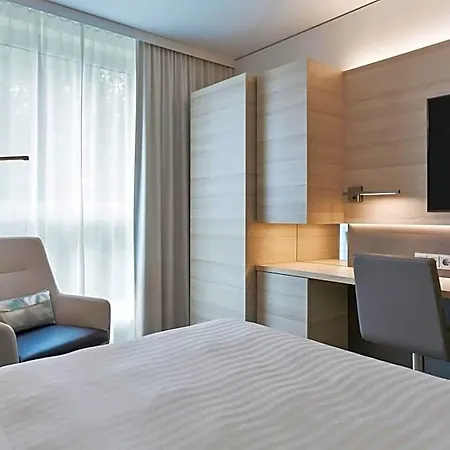 Courtyard By Marriott Oberpfaffenhofen Munich South 4* Gilching