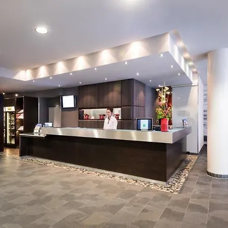 Courtyard By Marriott Oberpfaffenhofen Munich South Hotel 4*