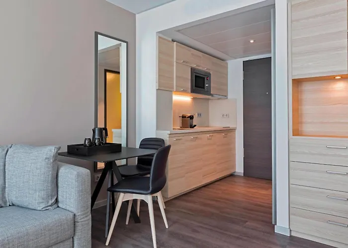 Courtyard By Marriott Oberpfaffenhofen Munich South 4* 길힝