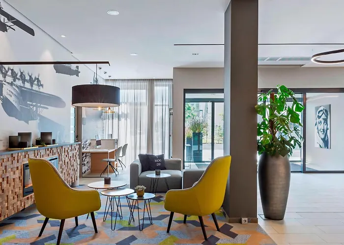 Hotel Courtyard By Marriott Oberpfaffenhofen Munich South 4*